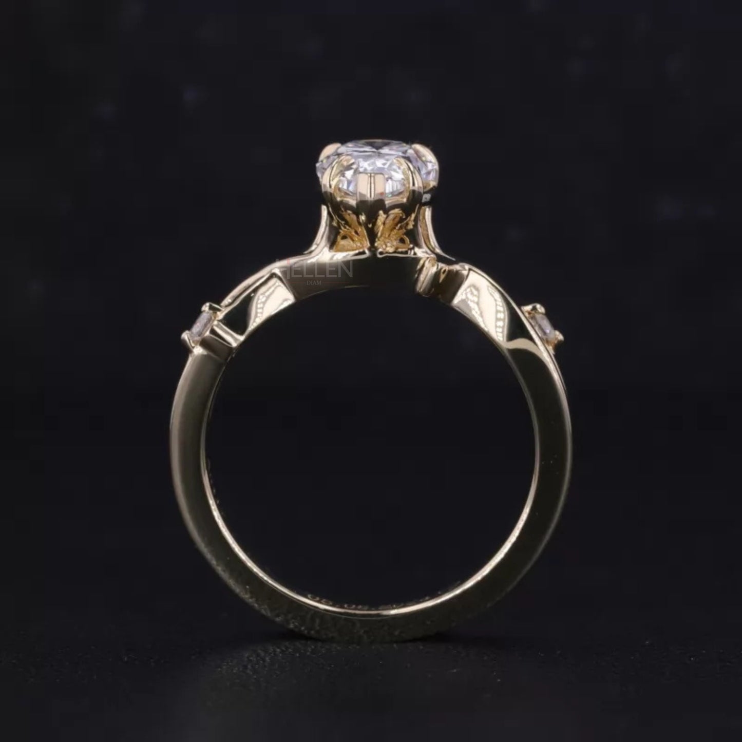 Pear And Round Cut Moissanite Bridal Ring Set