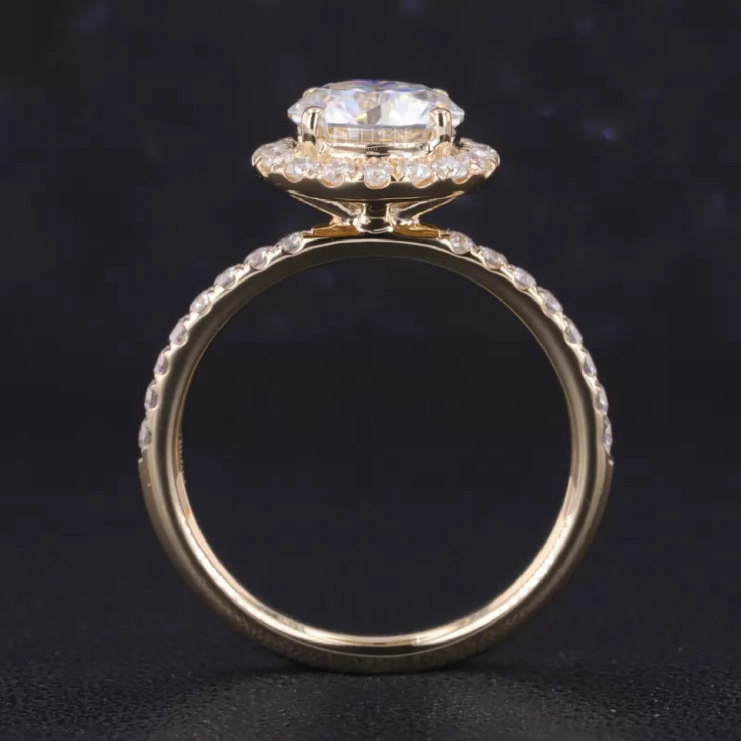 Brilliant Round Cut Solitaire Moissanite Halo Engagement Ring