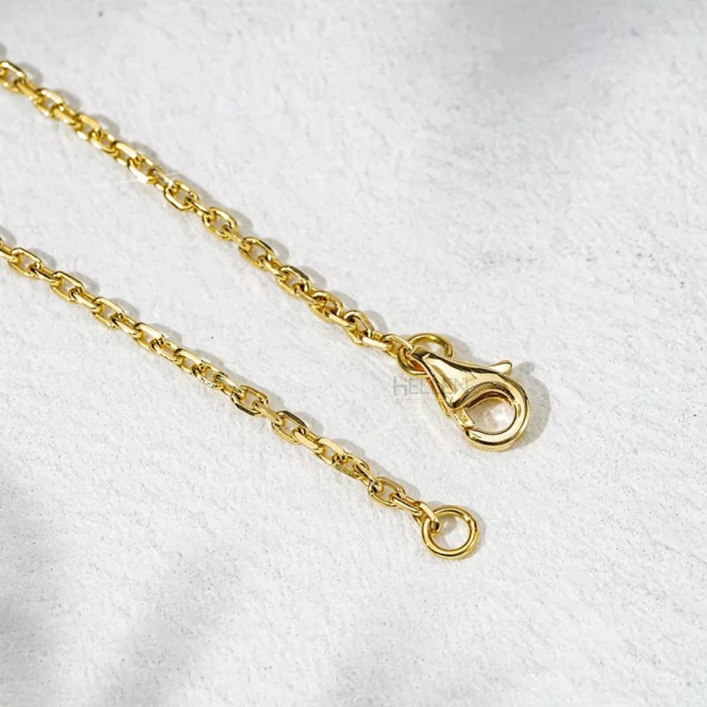 Floral Loose Chain Bracelet With Round Cut Moissanite