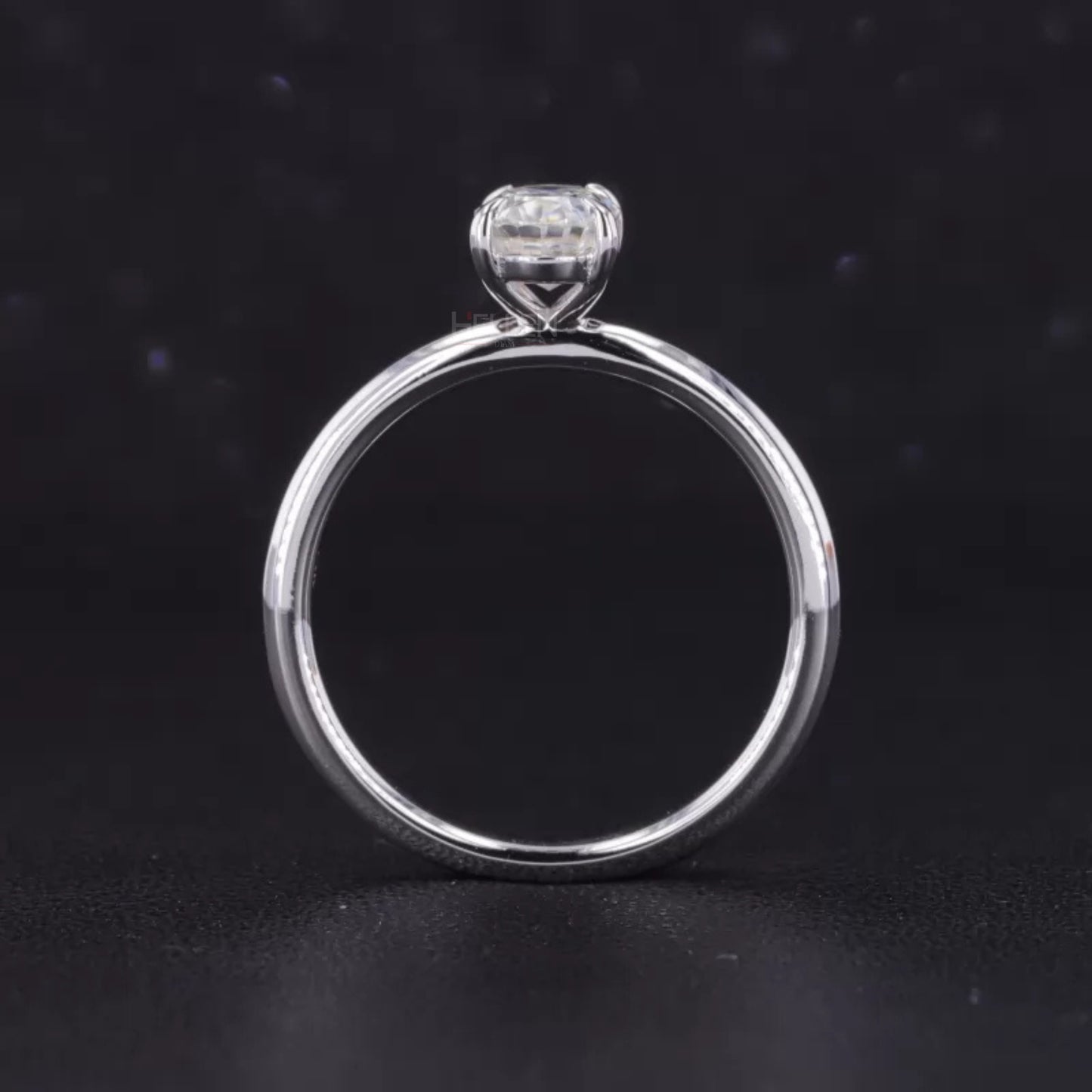 Oval Cut Solitaire Moissanite Tiger Prongs 925 Silver Engagement Ring
