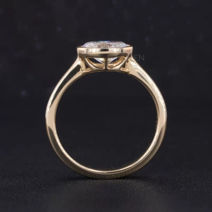 East to West Oval Cut Moissanite Solitaire Engagement Ring – Bezel