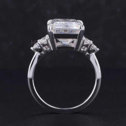 7 Stone Emerald and Round Beautiful Engagement Ring for Her