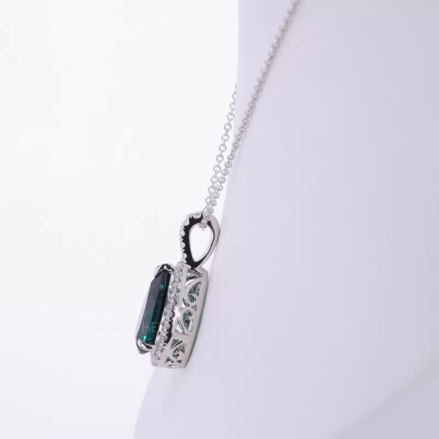 Bridesmaid Pear Cut Green Emerald And Moissanite Halo Necklace