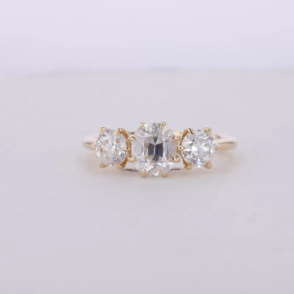 Centre Oval Cut And Round Side Moissanite 3 Stone Ring