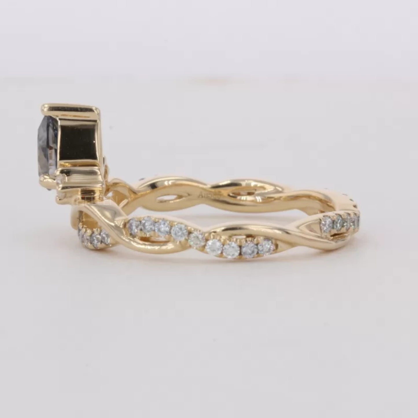 Round & Salt and Pepper Pear Cut V Curved Moissanite Wedding Band