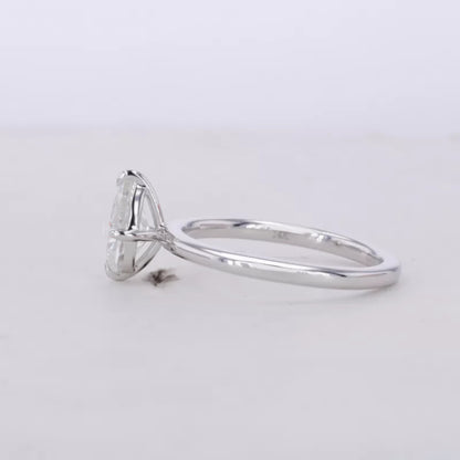 Pear Cut Solitaire Moissanite Tiger Prongs Engagement Ring