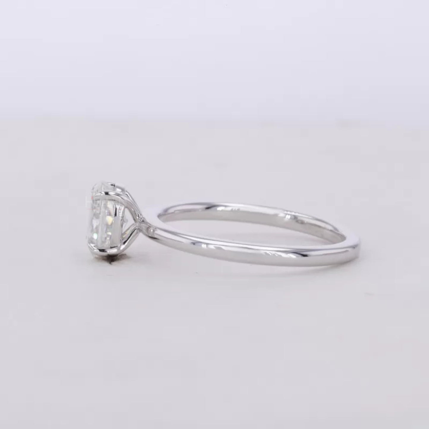 Oval Cut Solitaire Moissanite Tiger Prongs 925 Silver Engagement Ring