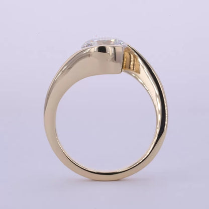 Unique Twisted Round Cut Solitaire Moissanite Engagement Ring